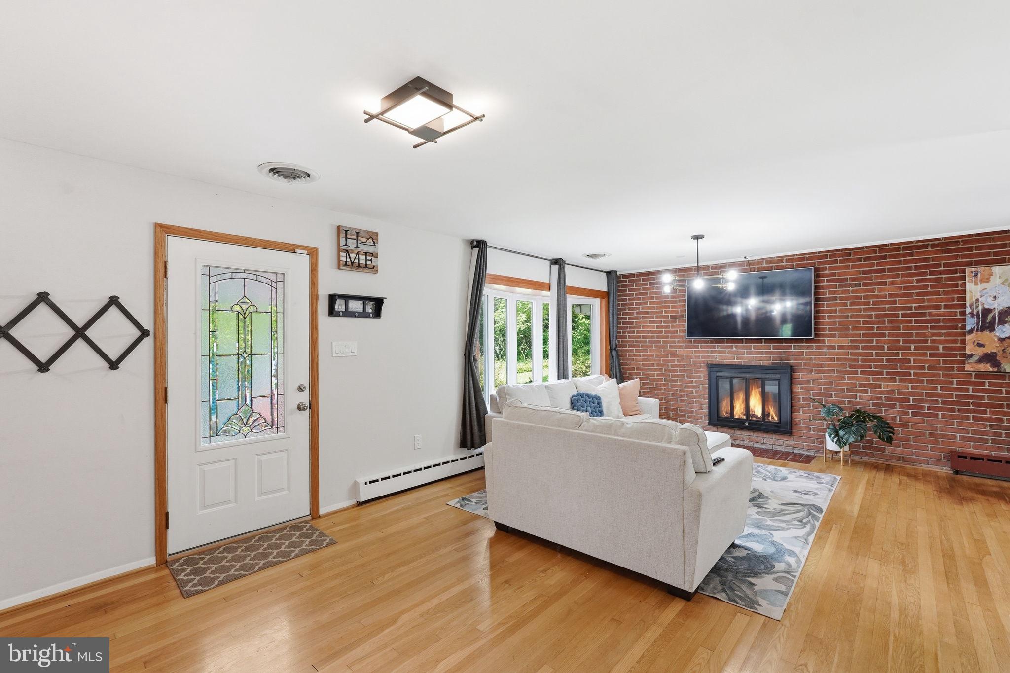 6817 VALLEY BROOK DRIVE
