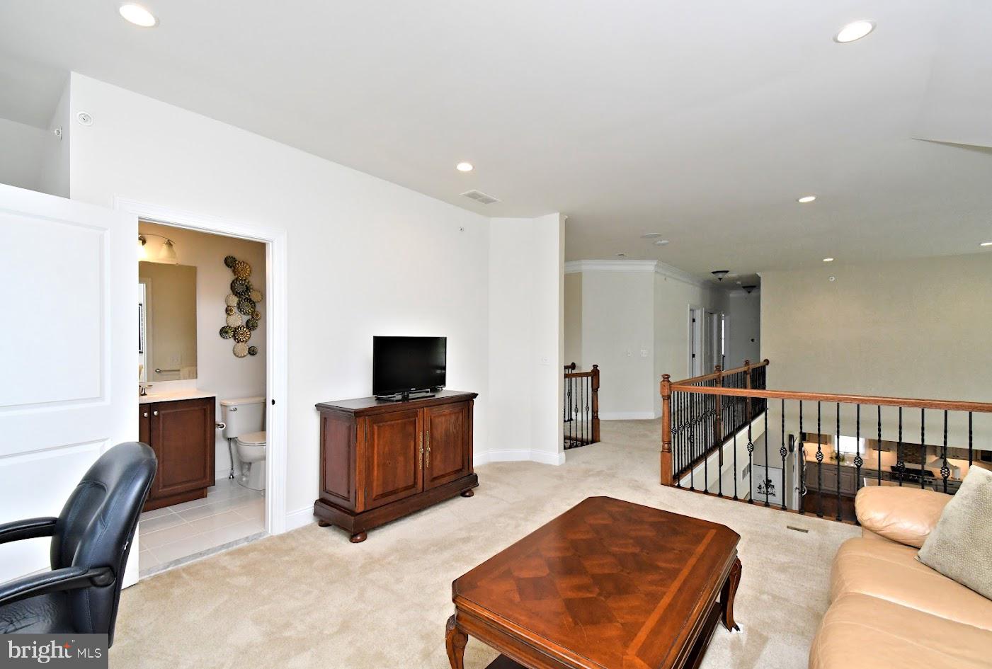 NEW BRITAIN WOODS - Residential