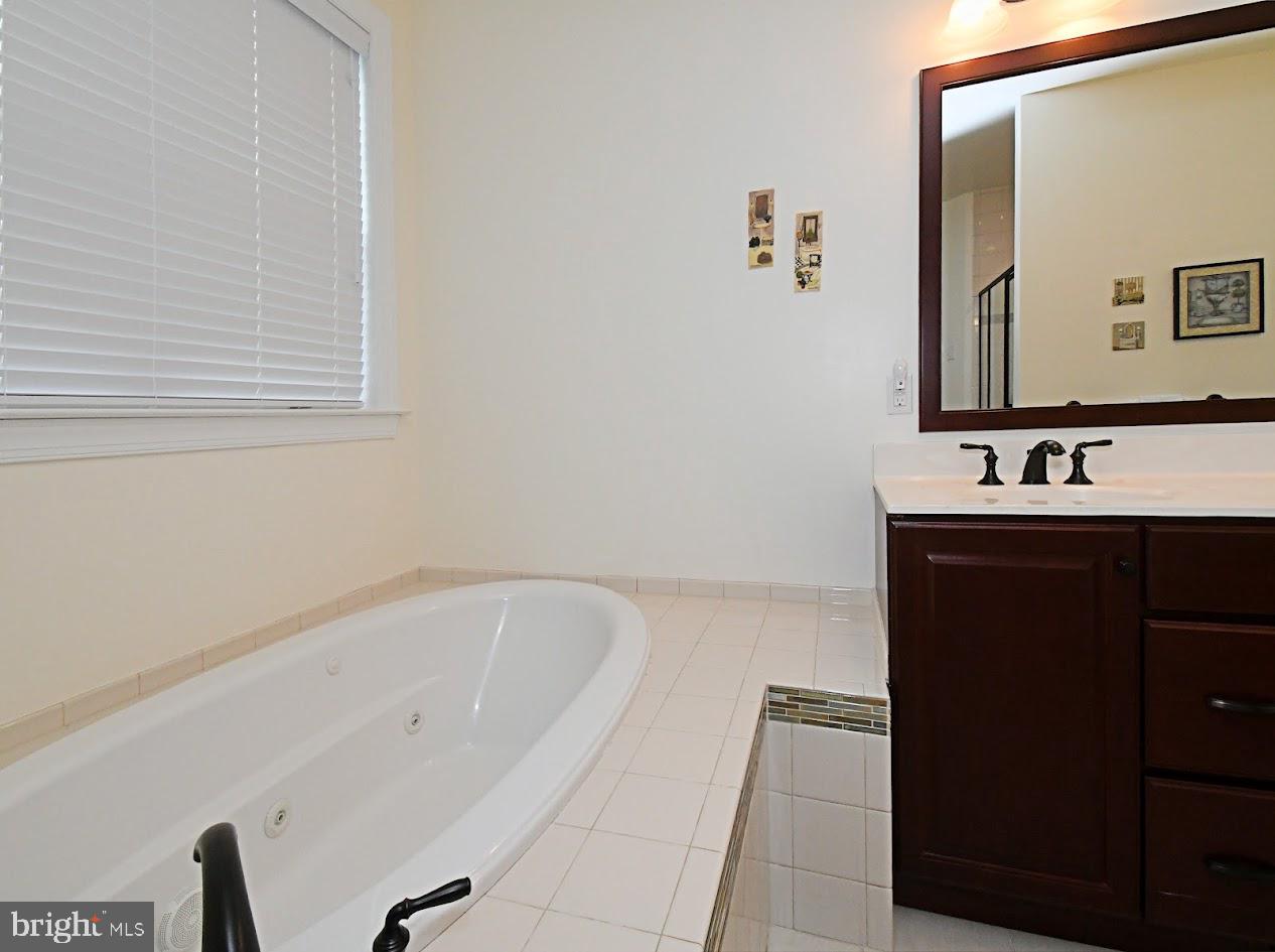 NEW BRITAIN WOODS - Residential