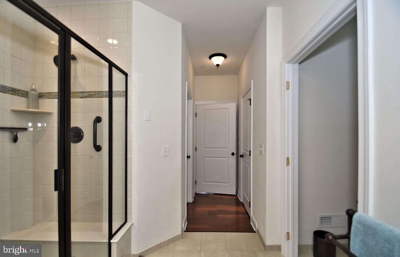 NEW BRITAIN WOODS - Residential