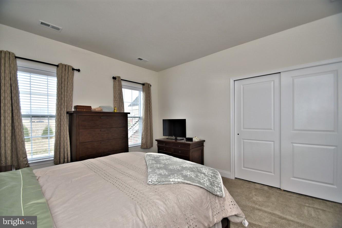NEW BRITAIN WOODS - Residential