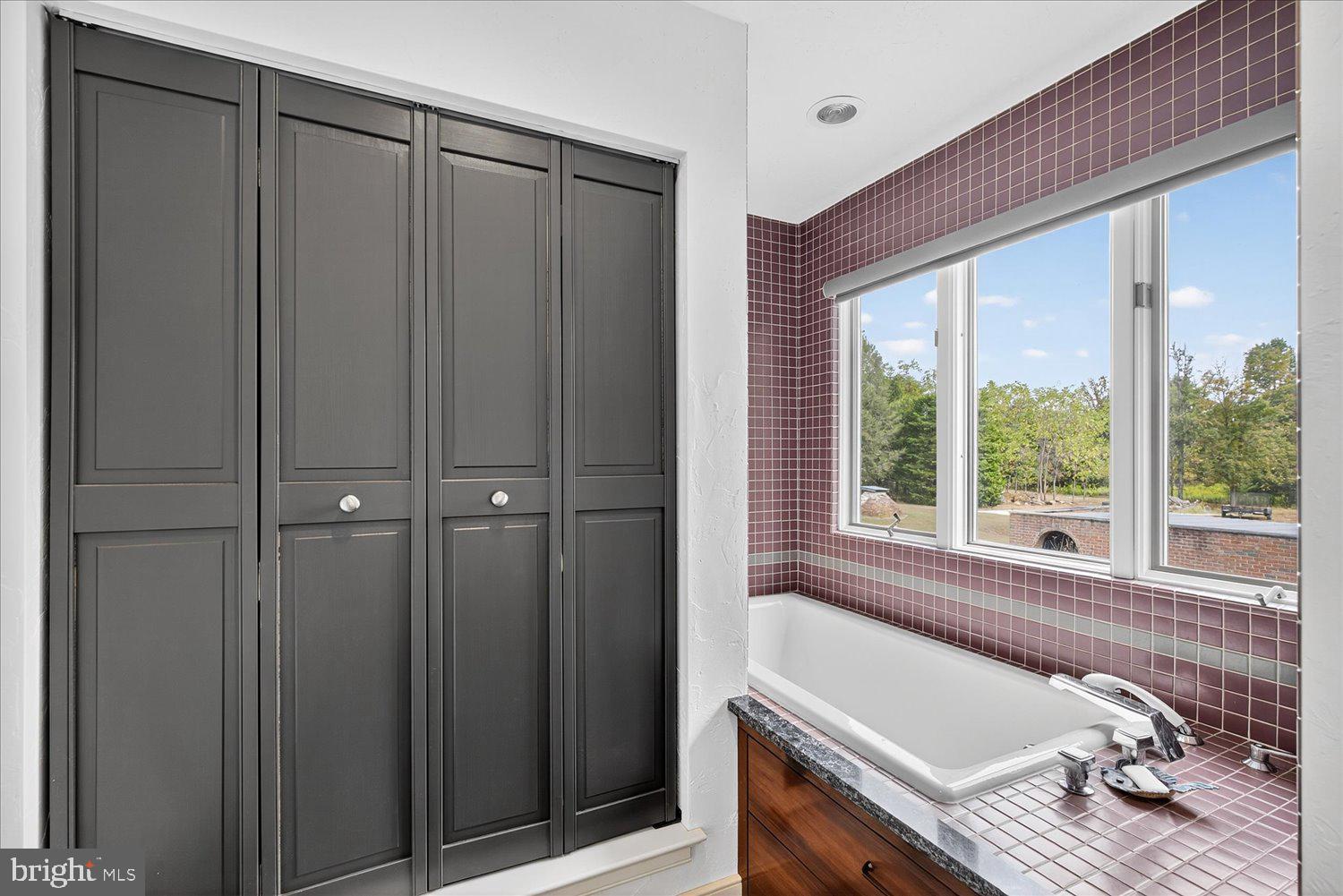 NONE, RURAL - Residential