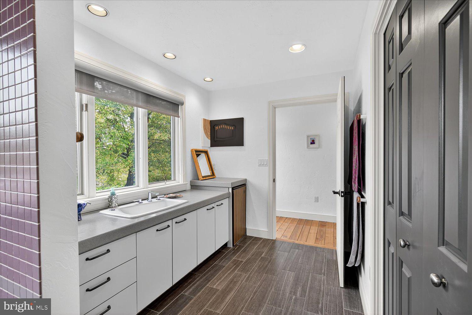 NONE, RURAL - Residential