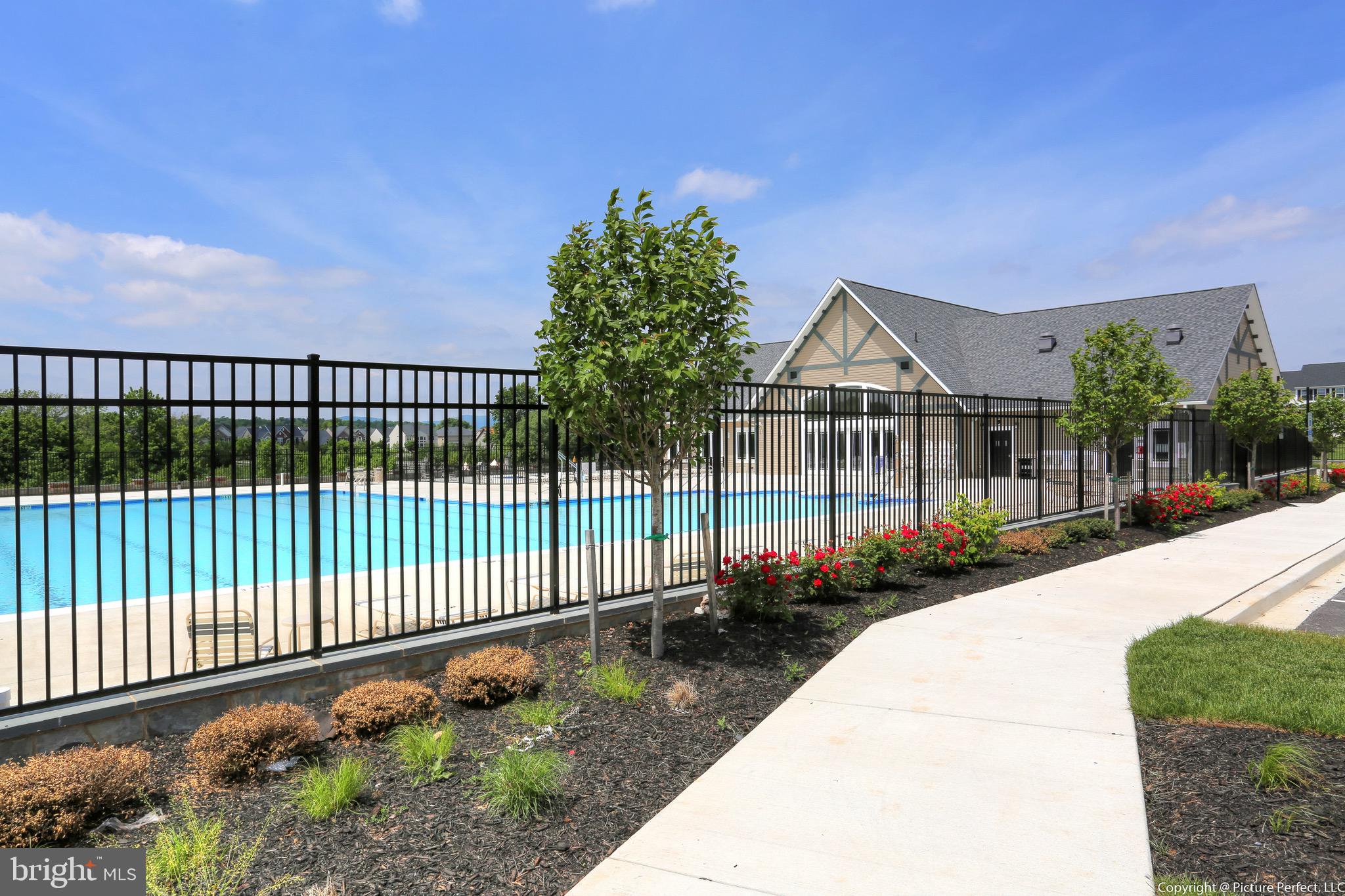 LINTON AT BALLENGER - Residential