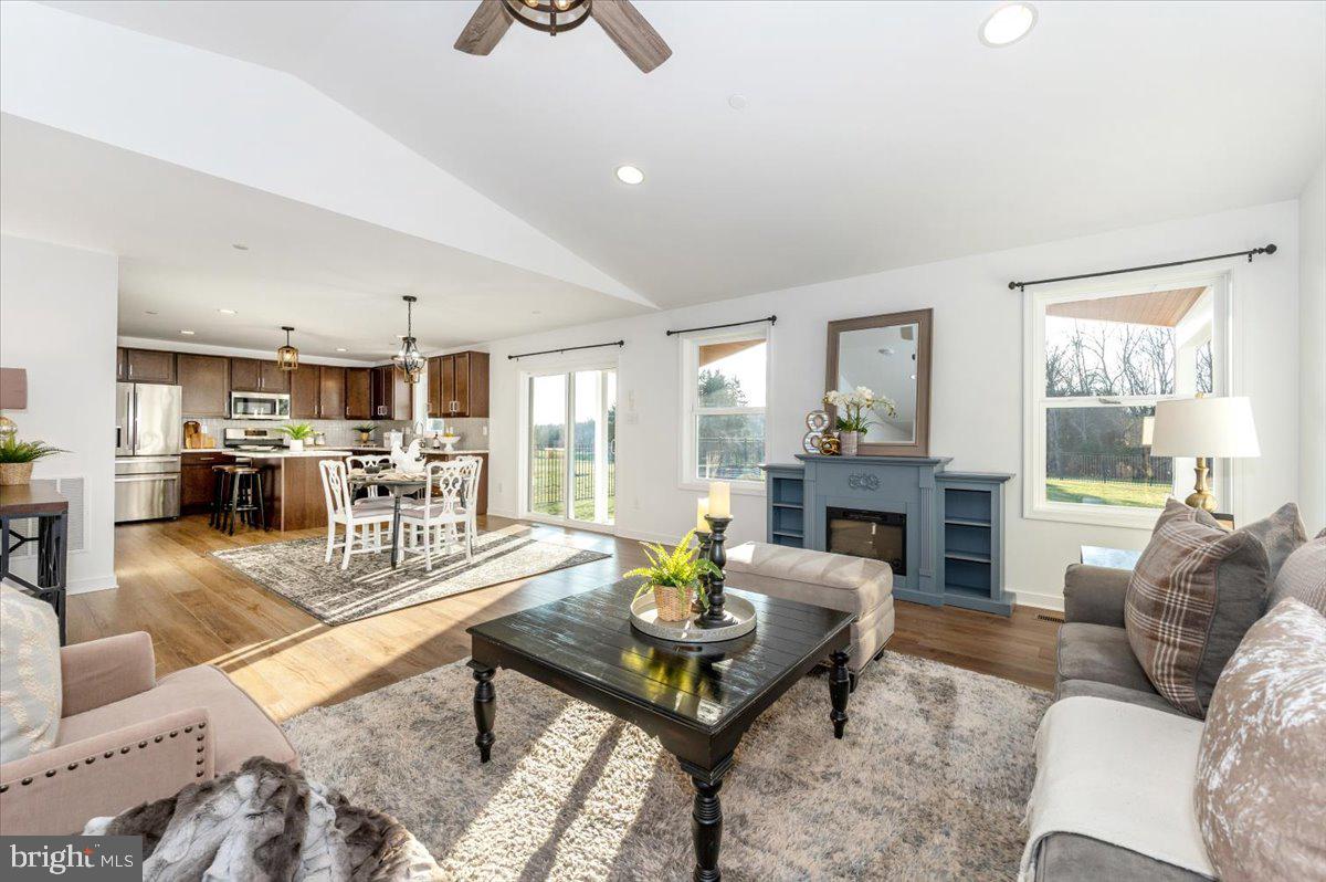 SHENANDOAH ESTATES - Residential