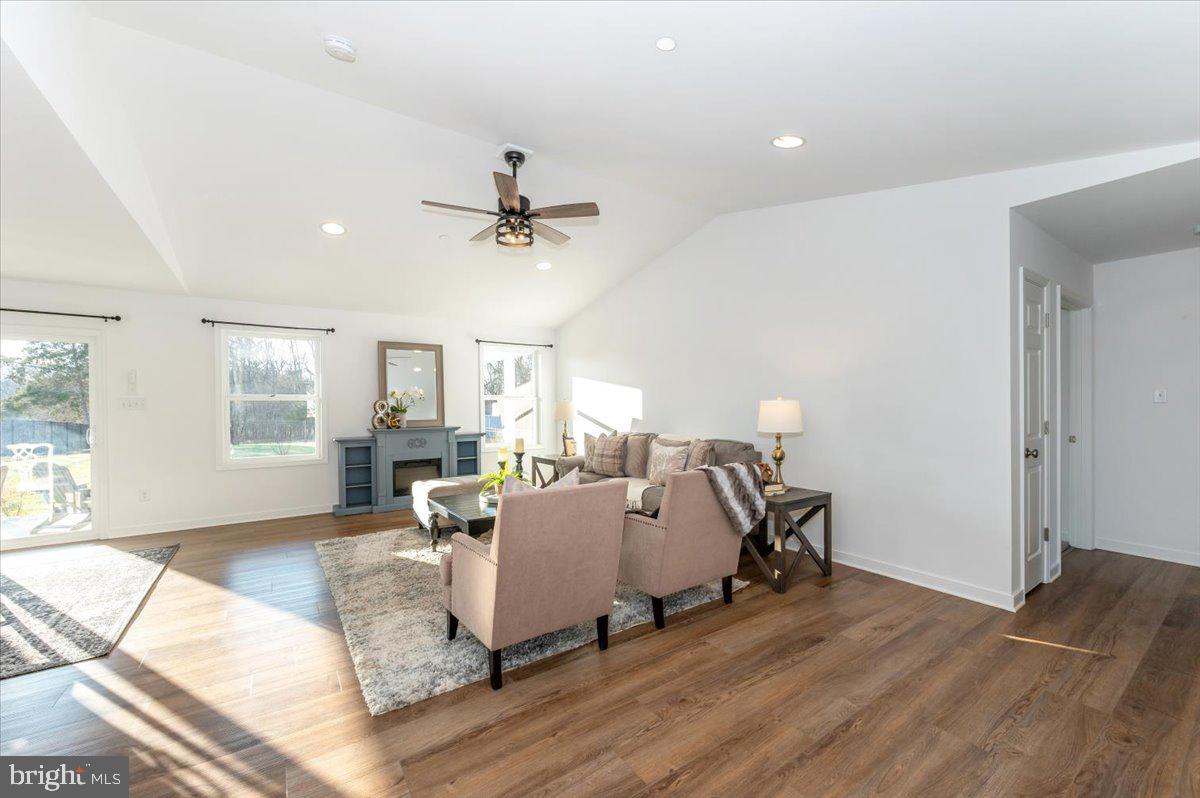 SHENANDOAH ESTATES - Residential