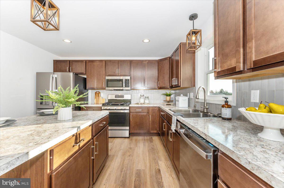 SHENANDOAH ESTATES - Residential