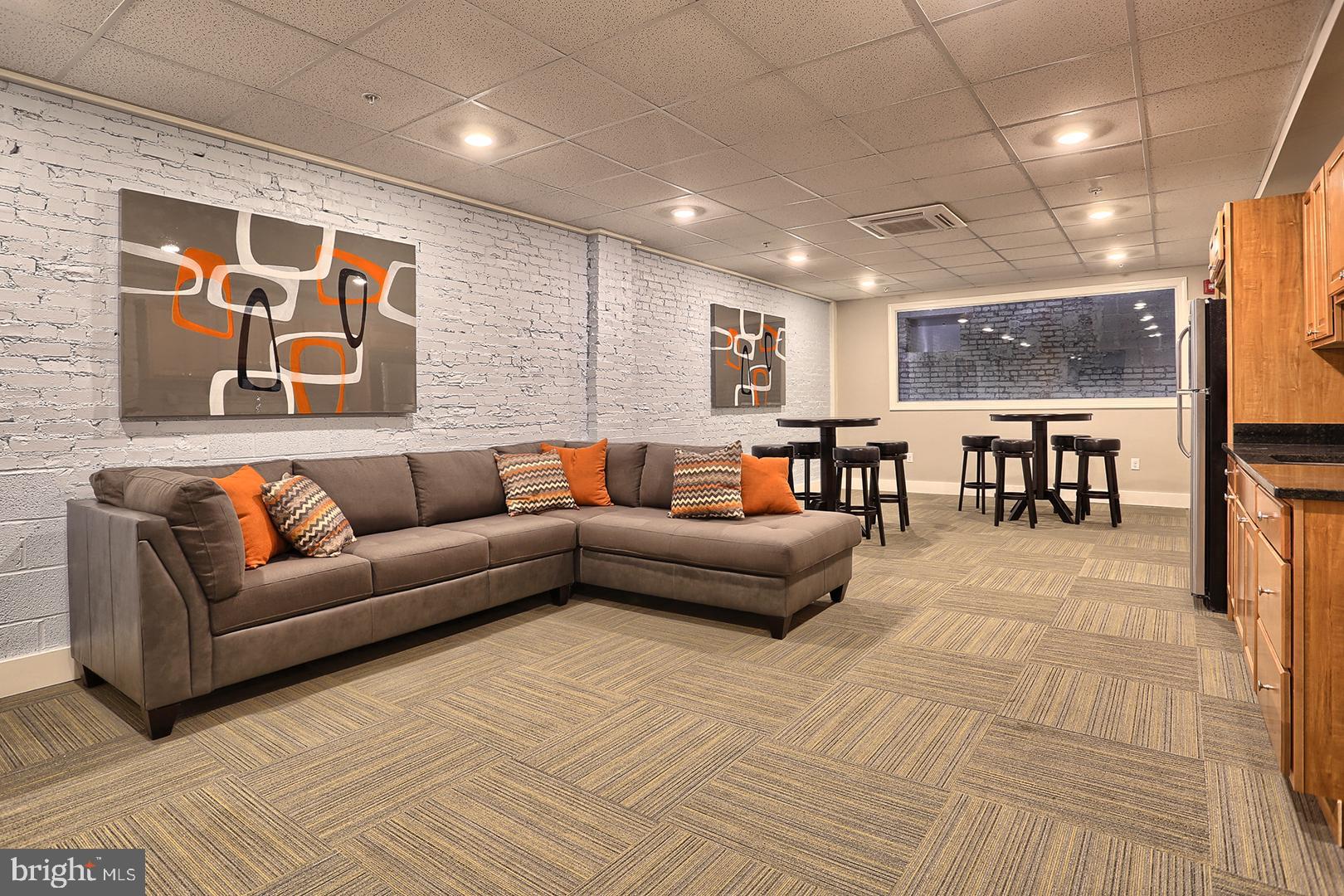 LUX - Residential Lease