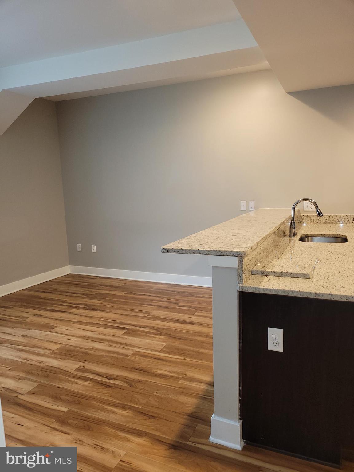 LUX - Residential Lease