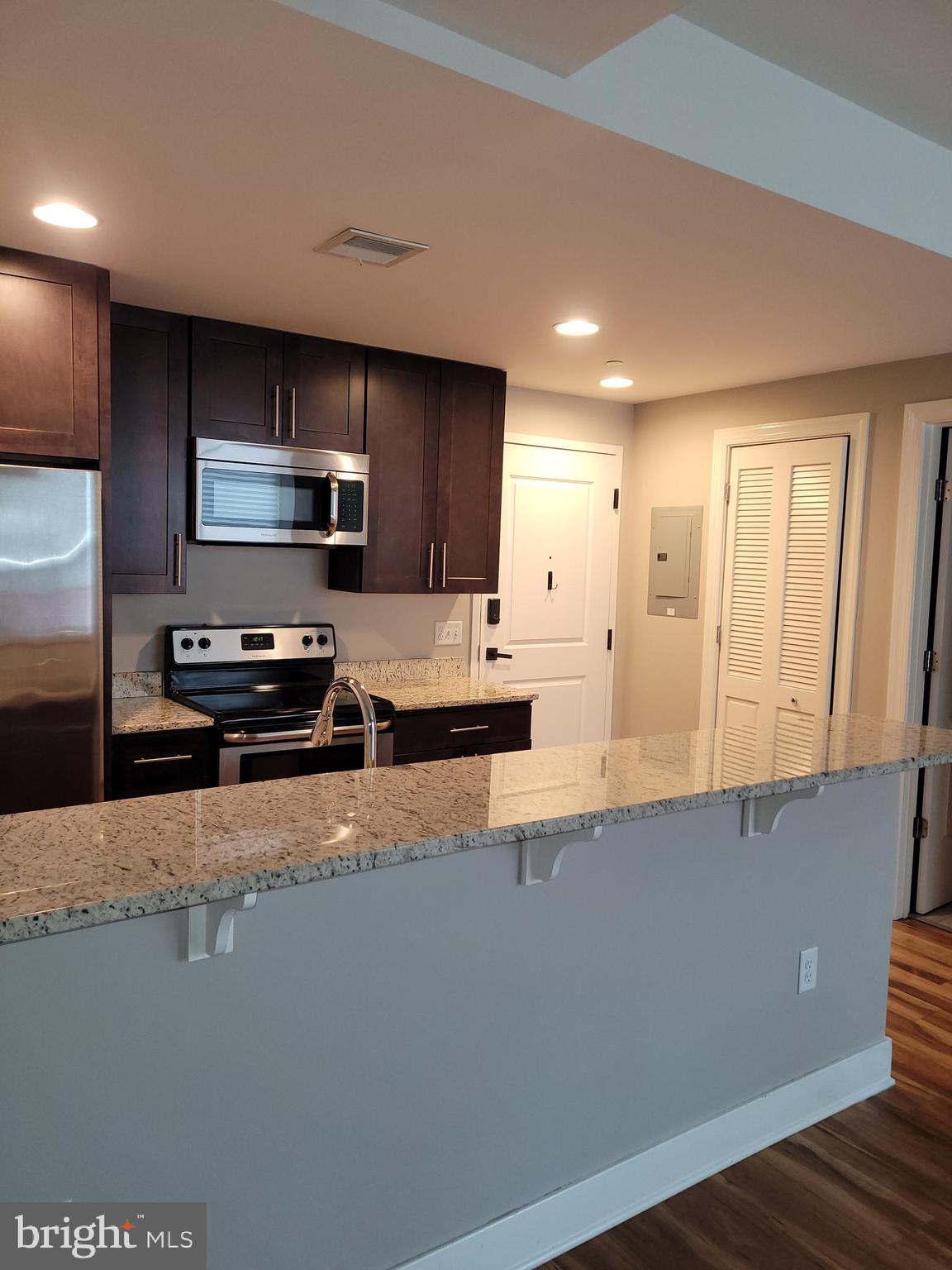 LUX - Residential Lease