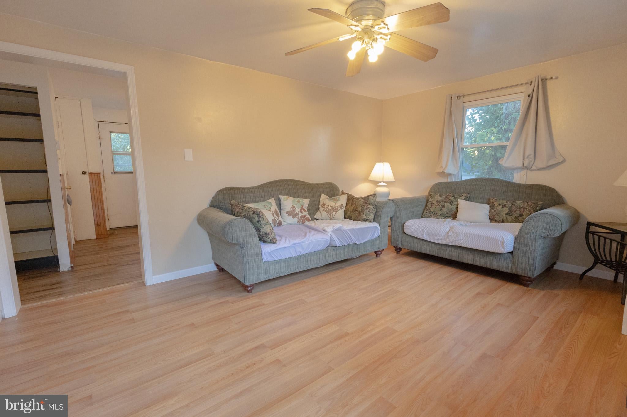 7609 BAYSIDE ROAD