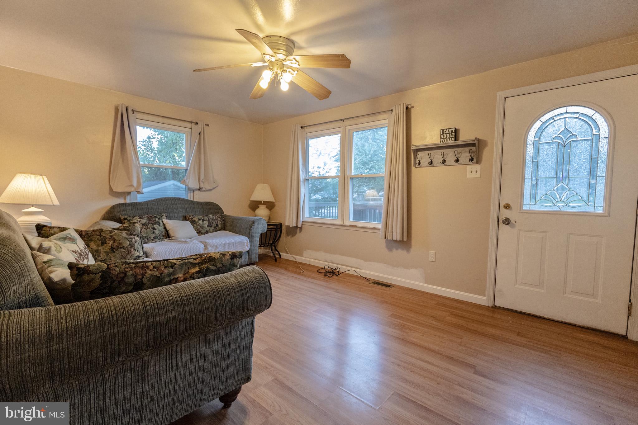 7609 BAYSIDE ROAD