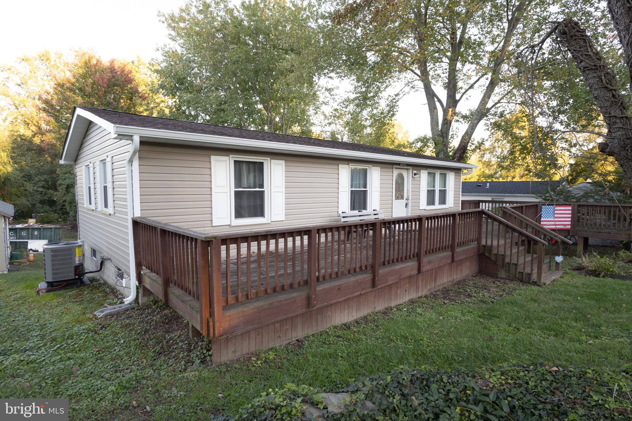 7609 BAYSIDE ROAD