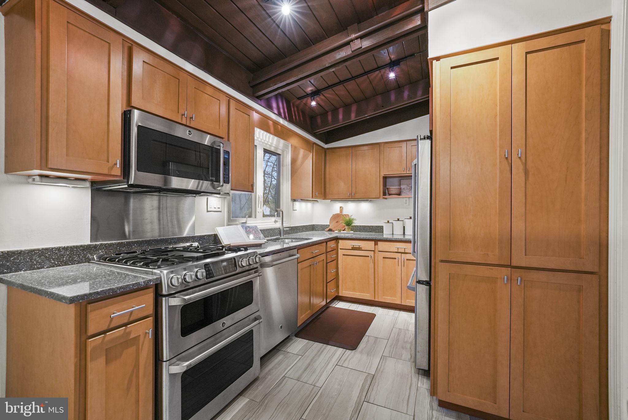 HOLMES RUN ACRES - Residential