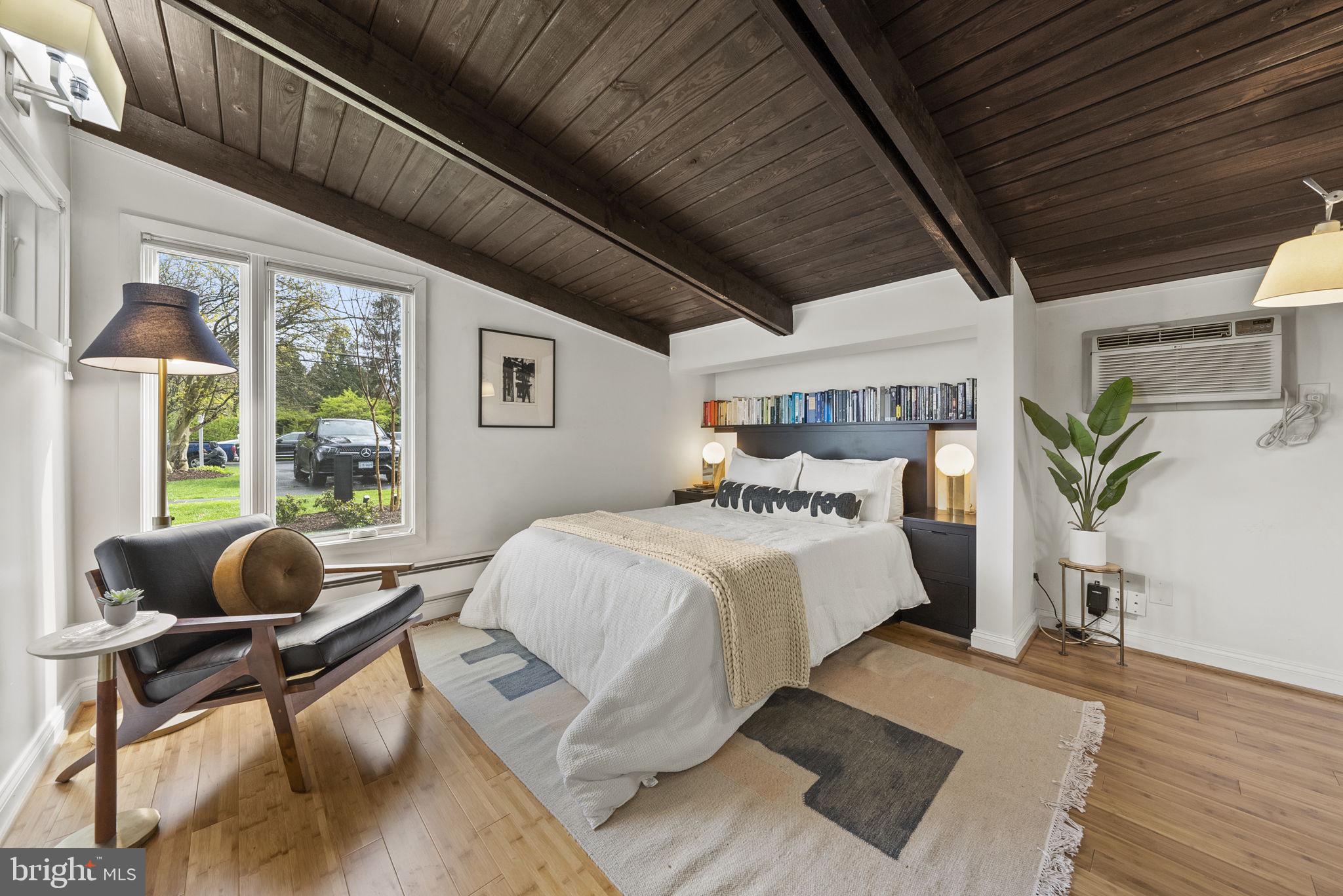 HOLMES RUN ACRES - Residential