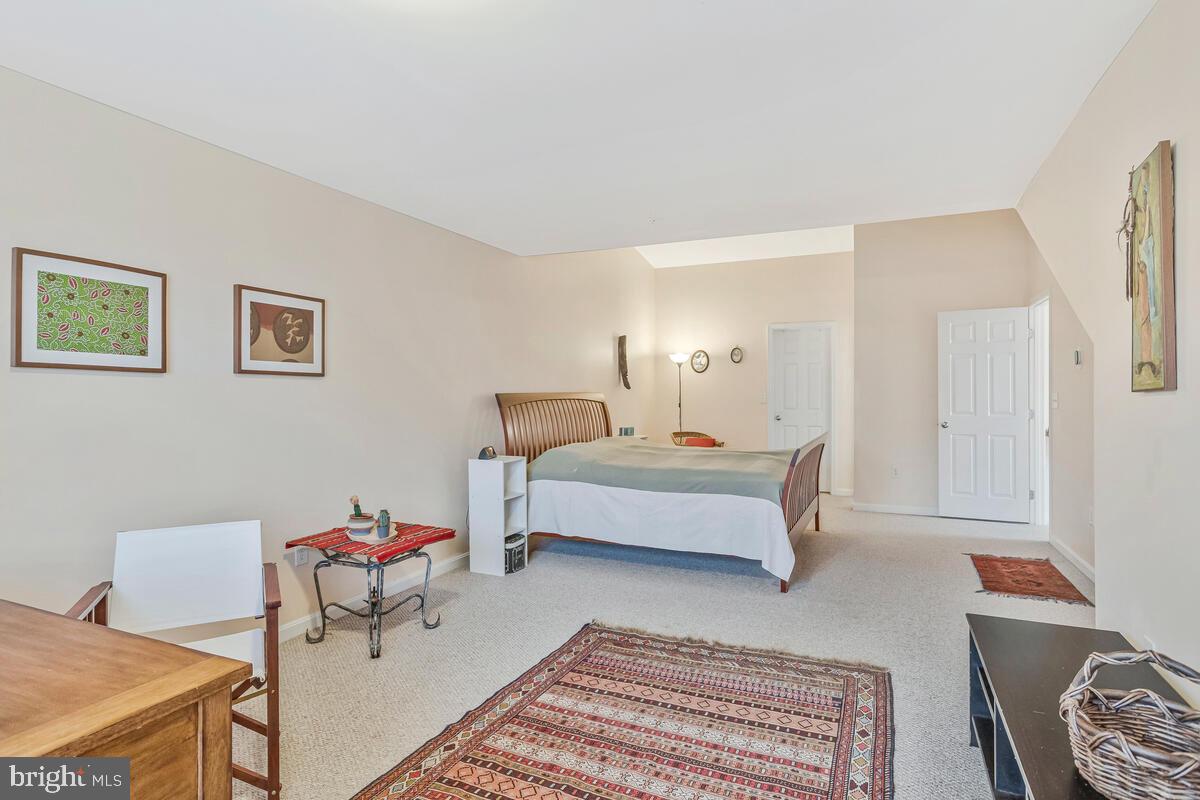 SAN FRANCISCO BY THE BAY - Residential