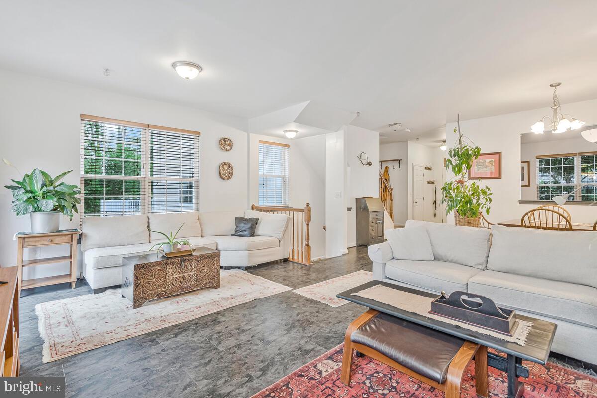 SAN FRANCISCO BY THE BAY - Residential