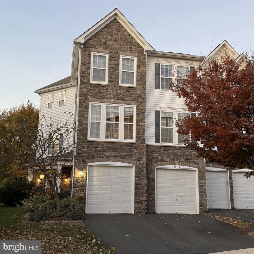 42462 GREAT HERON SQUARE