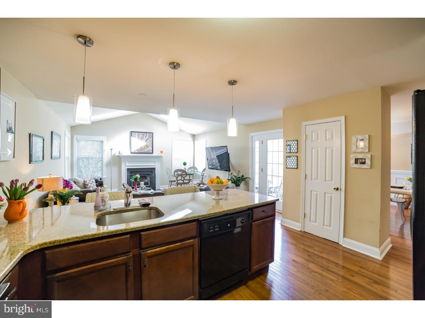 MEADOW VIEW ESTS - Residential