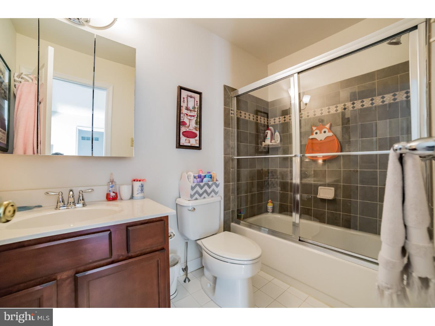 MEADOW VIEW ESTS - Residential