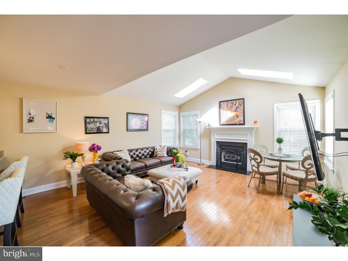 MEADOW VIEW ESTS - Residential