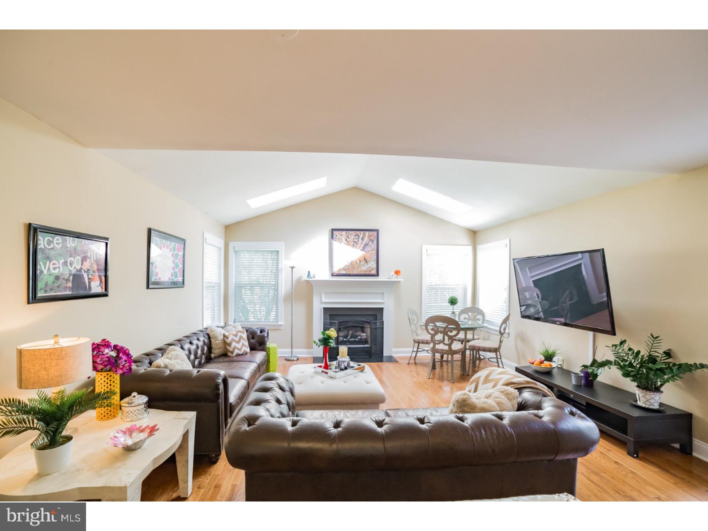 MEADOW VIEW ESTS - Residential