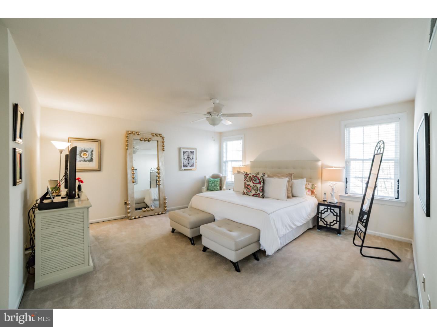 MEADOW VIEW ESTS - Residential