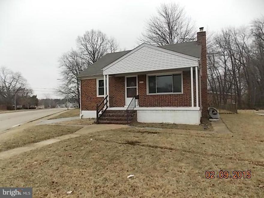 CUTE CAPE COD ON CORNER LOT.  3 BDRM 1 BA, FRESH PAINT, NEW CARPET, C/AC, PARTIALLY FINISHED BASEMENT. LEVEL LOT W/FENCED REAR YARD AND OFF STREET PARKING!! COME TAKE A LOOK!! Property eligible under Freddie Mac First Look Initiative (homeowners only) thru 3/4/15.SOLD AS-IS.GR/HOA/FF fees TBD by buyer.Seller pays NO transfer/ recordation costs.>> AGENTS   SEE AGENT REMARKS FOR OFFER INSTRUCTIONS.