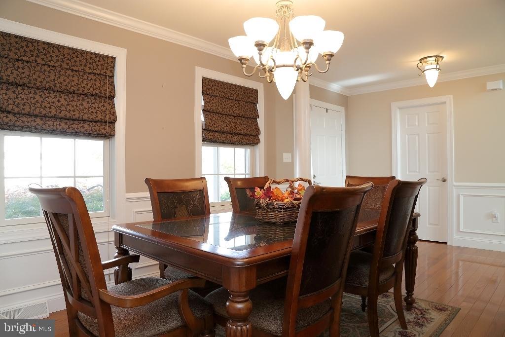 CEDAR HOLLOW - Residential