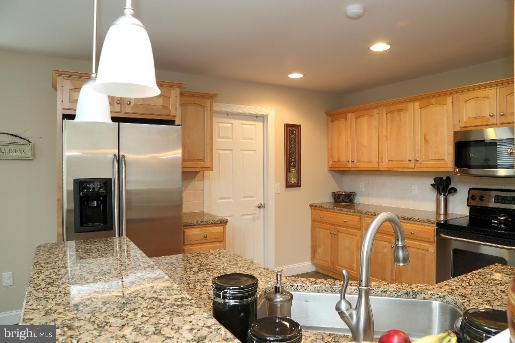 CEDAR HOLLOW - Residential