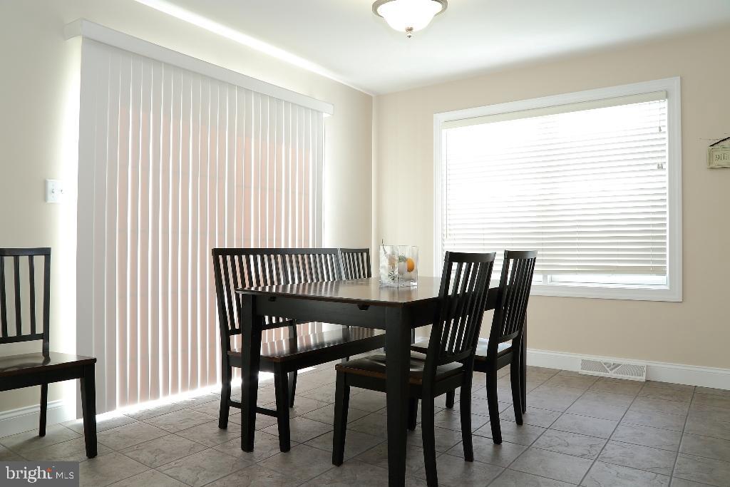 CEDAR HOLLOW - Residential