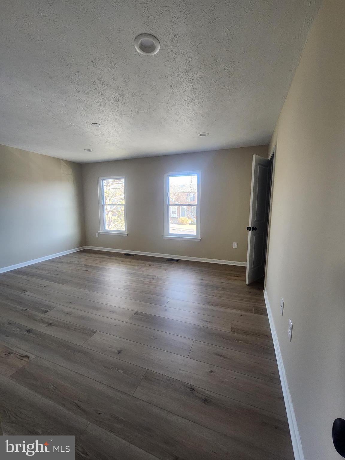 BROOKLAND HEIGHTS - Residential Lease