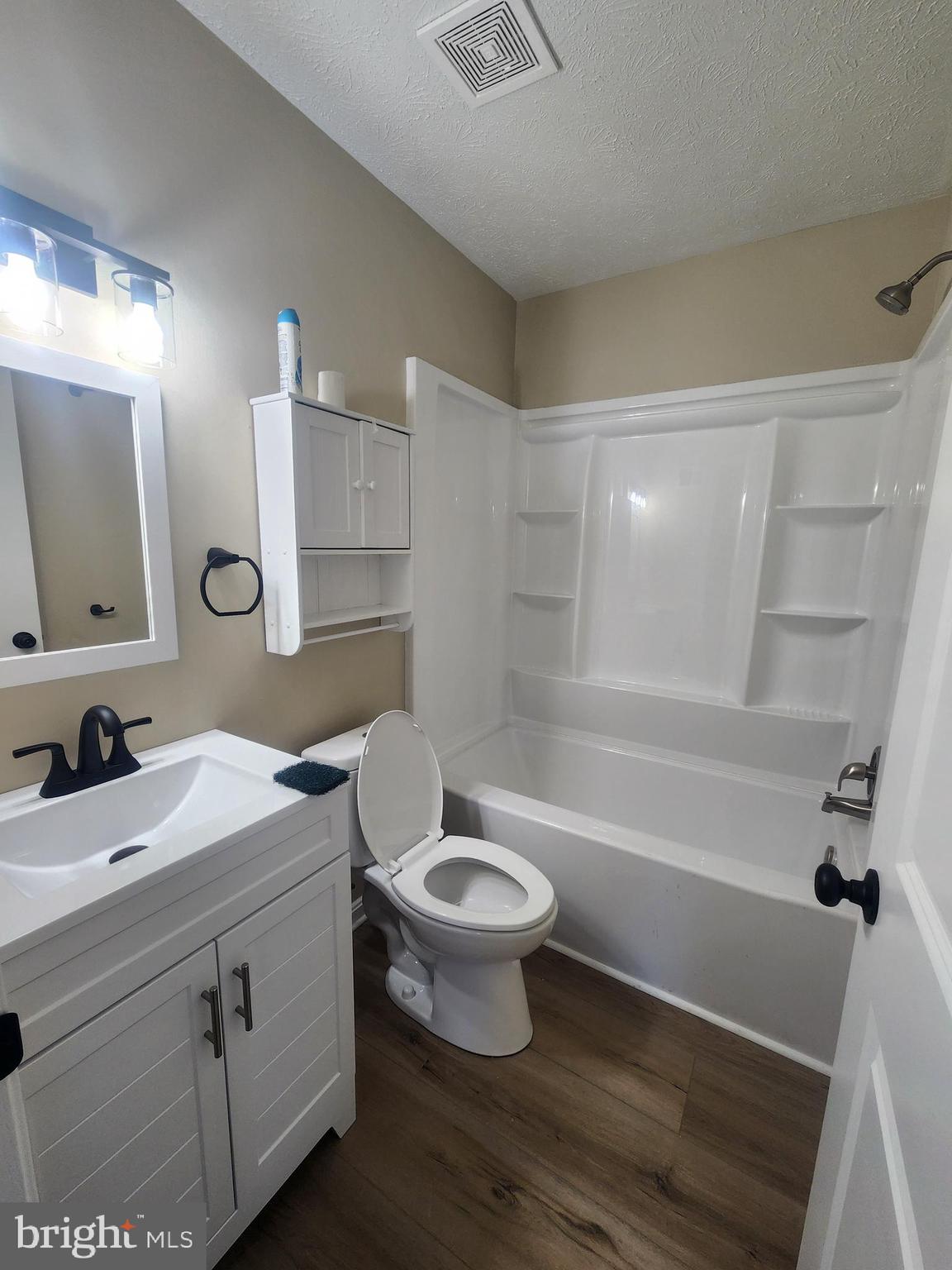 BROOKLAND HEIGHTS - Residential Lease