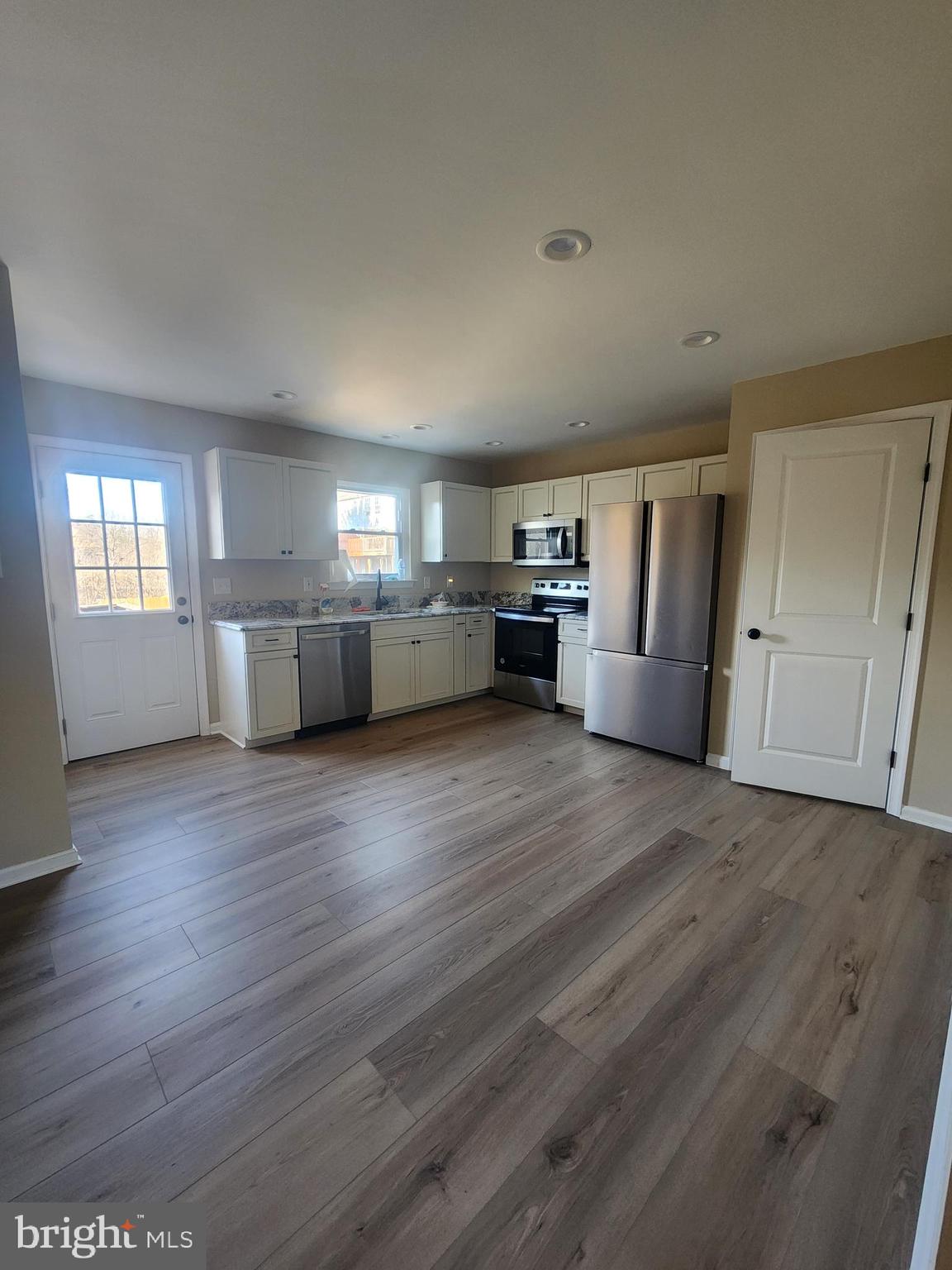 BROOKLAND HEIGHTS - Residential Lease