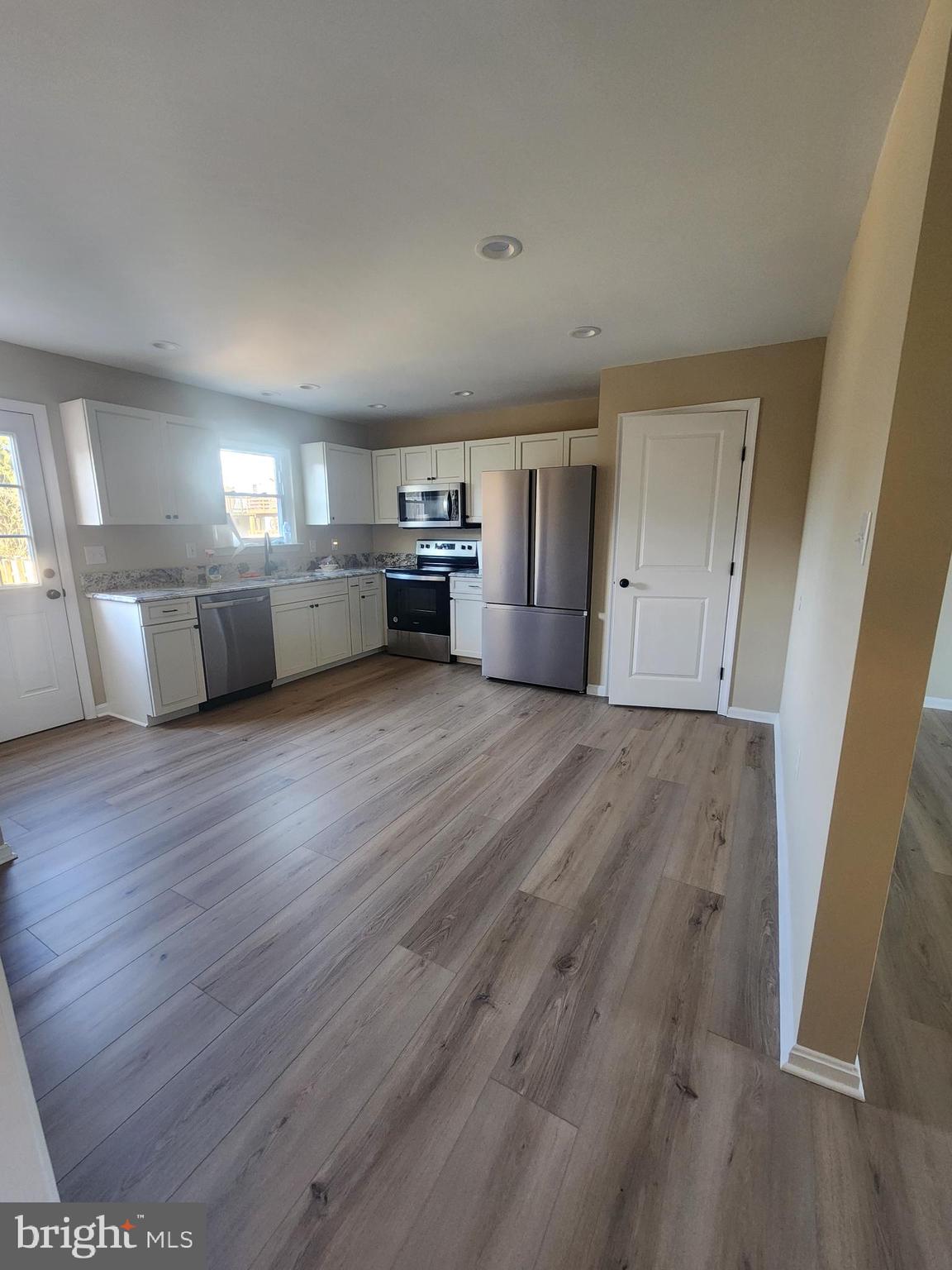 BROOKLAND HEIGHTS - Residential Lease