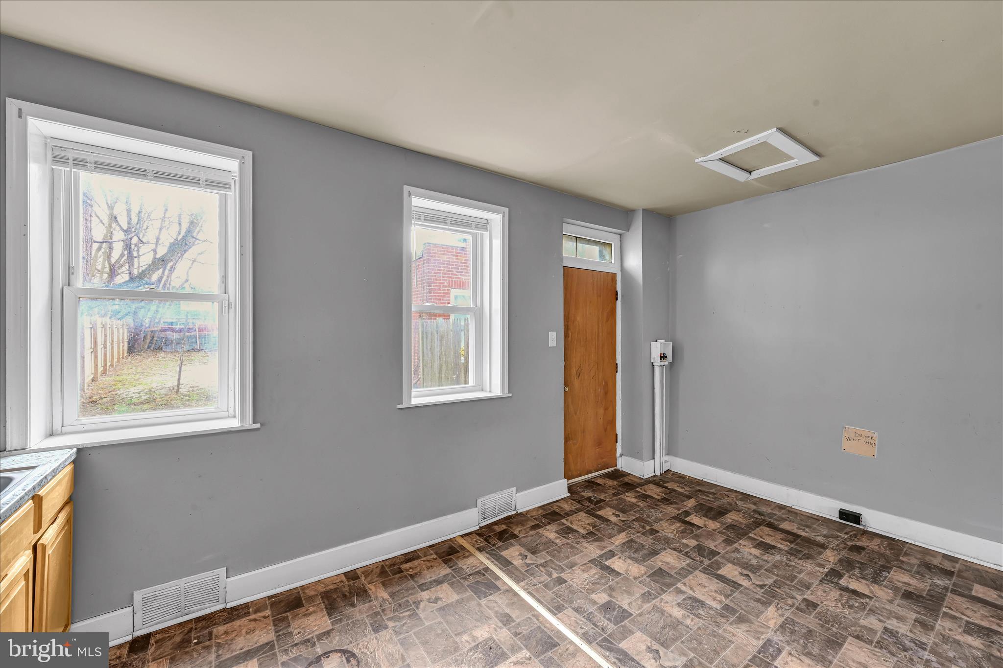 CABBAGE HILL - Residential