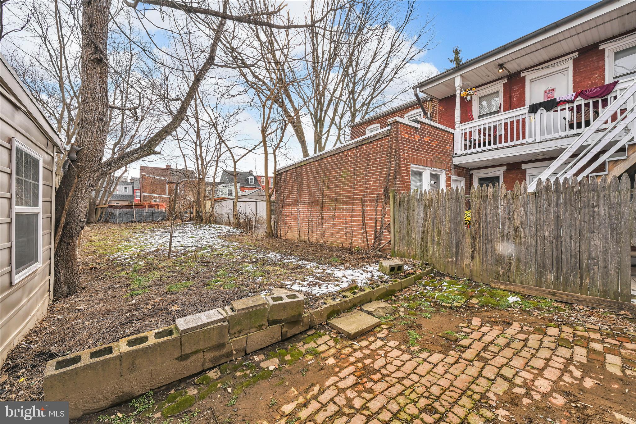 CABBAGE HILL - Residential