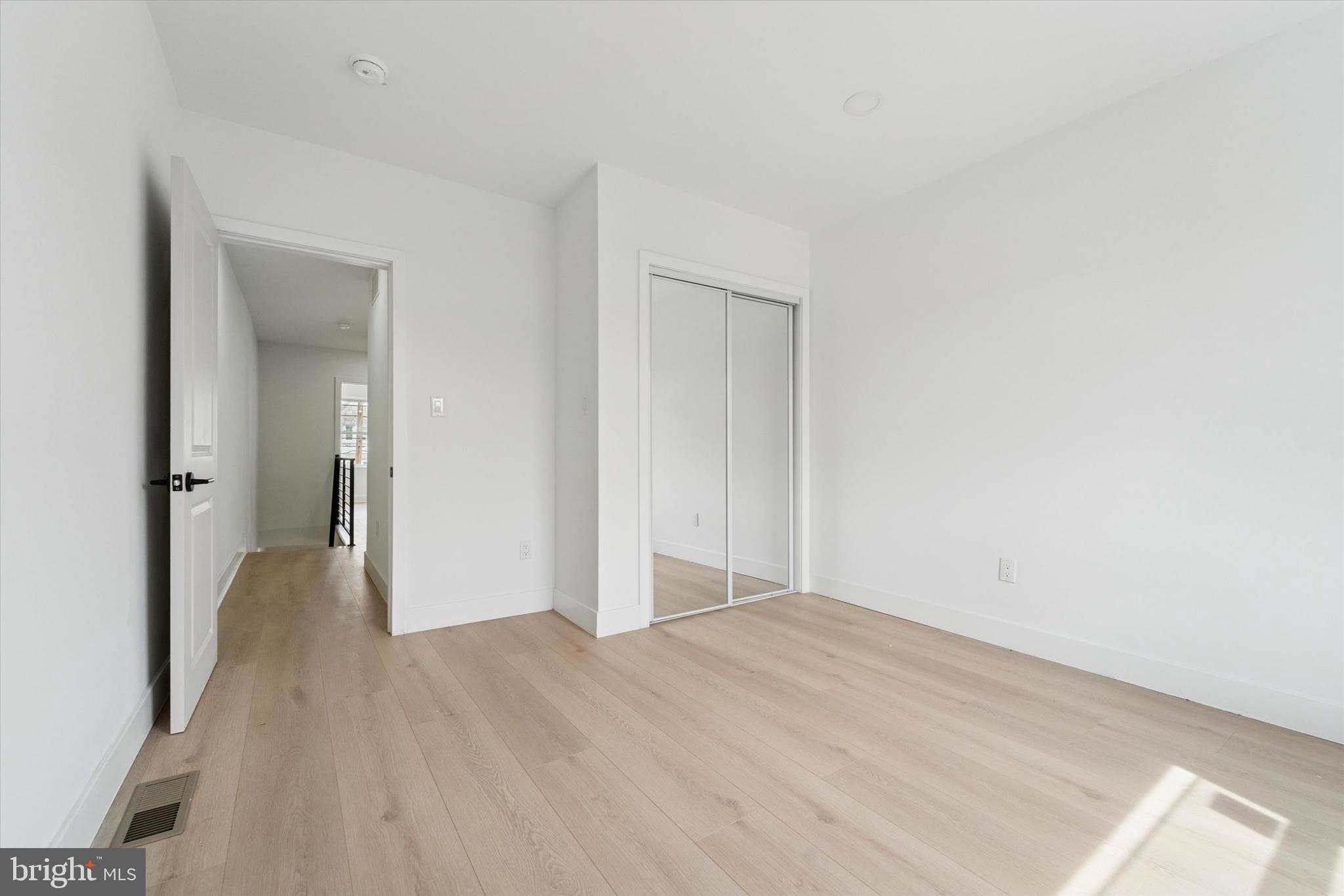 PHILADELPHIA - Residential