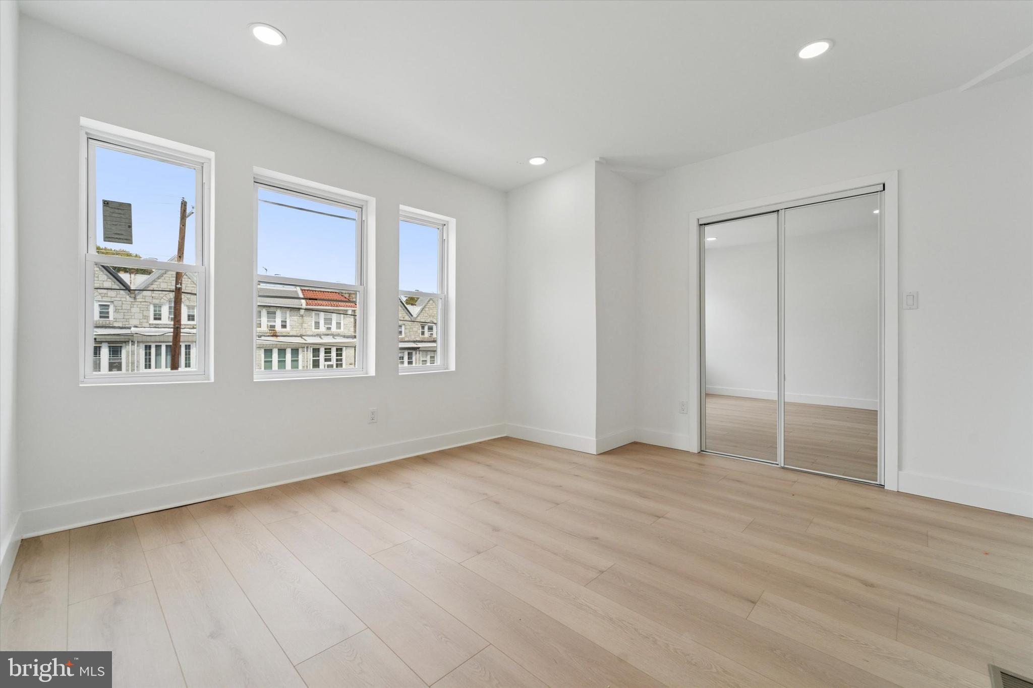 PHILADELPHIA - Residential