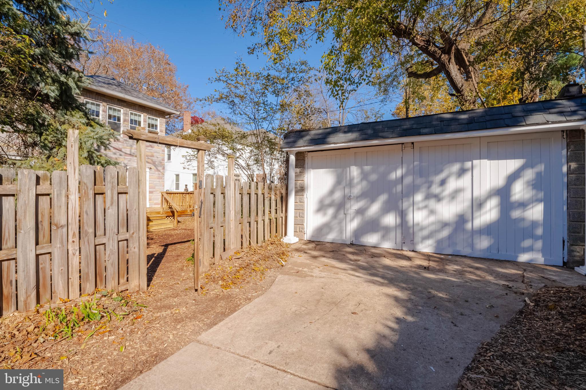 MOUNT WASHINGTON - Residential
