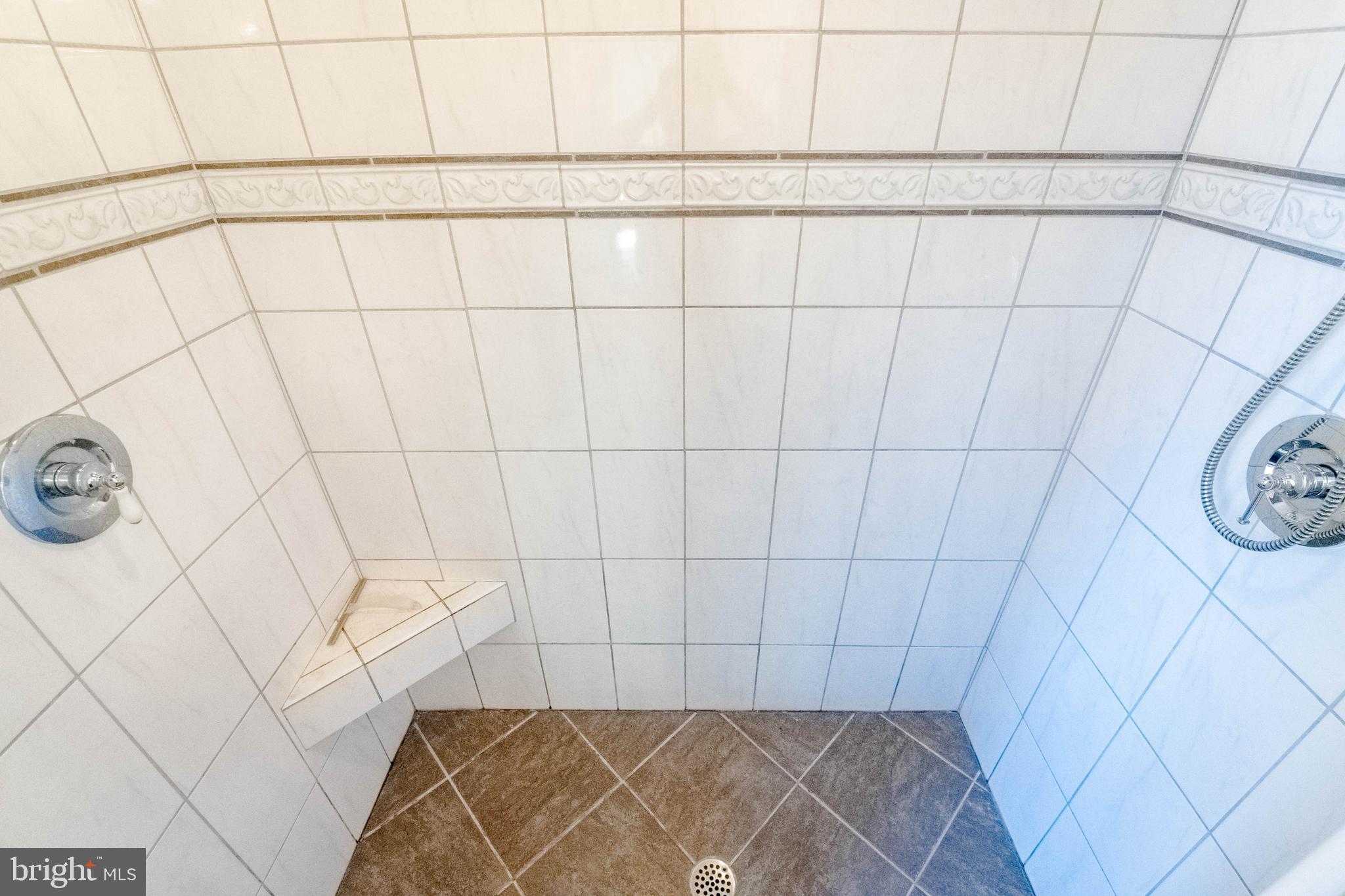 MOUNT WASHINGTON - Residential