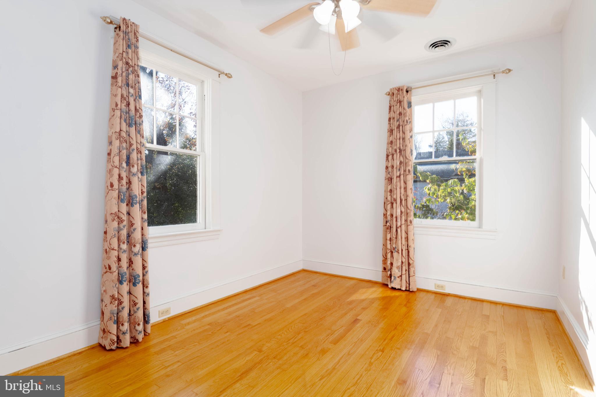 MOUNT WASHINGTON - Residential