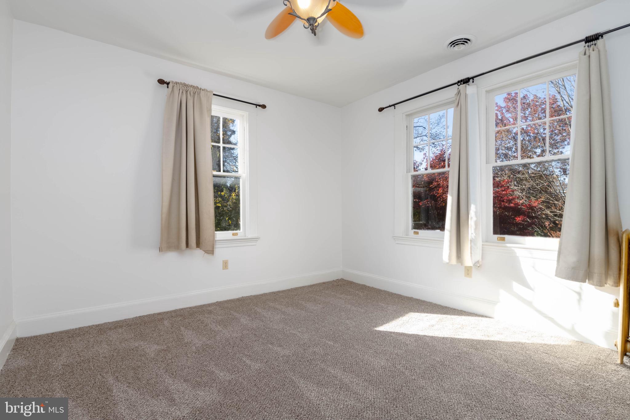 MOUNT WASHINGTON - Residential