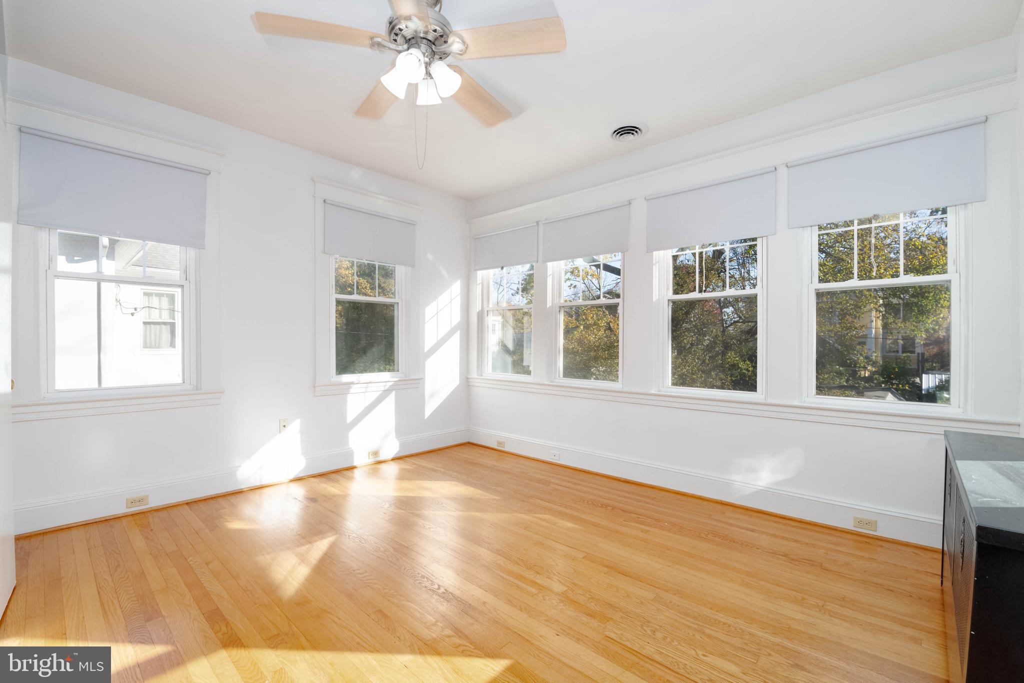 MOUNT WASHINGTON - Residential