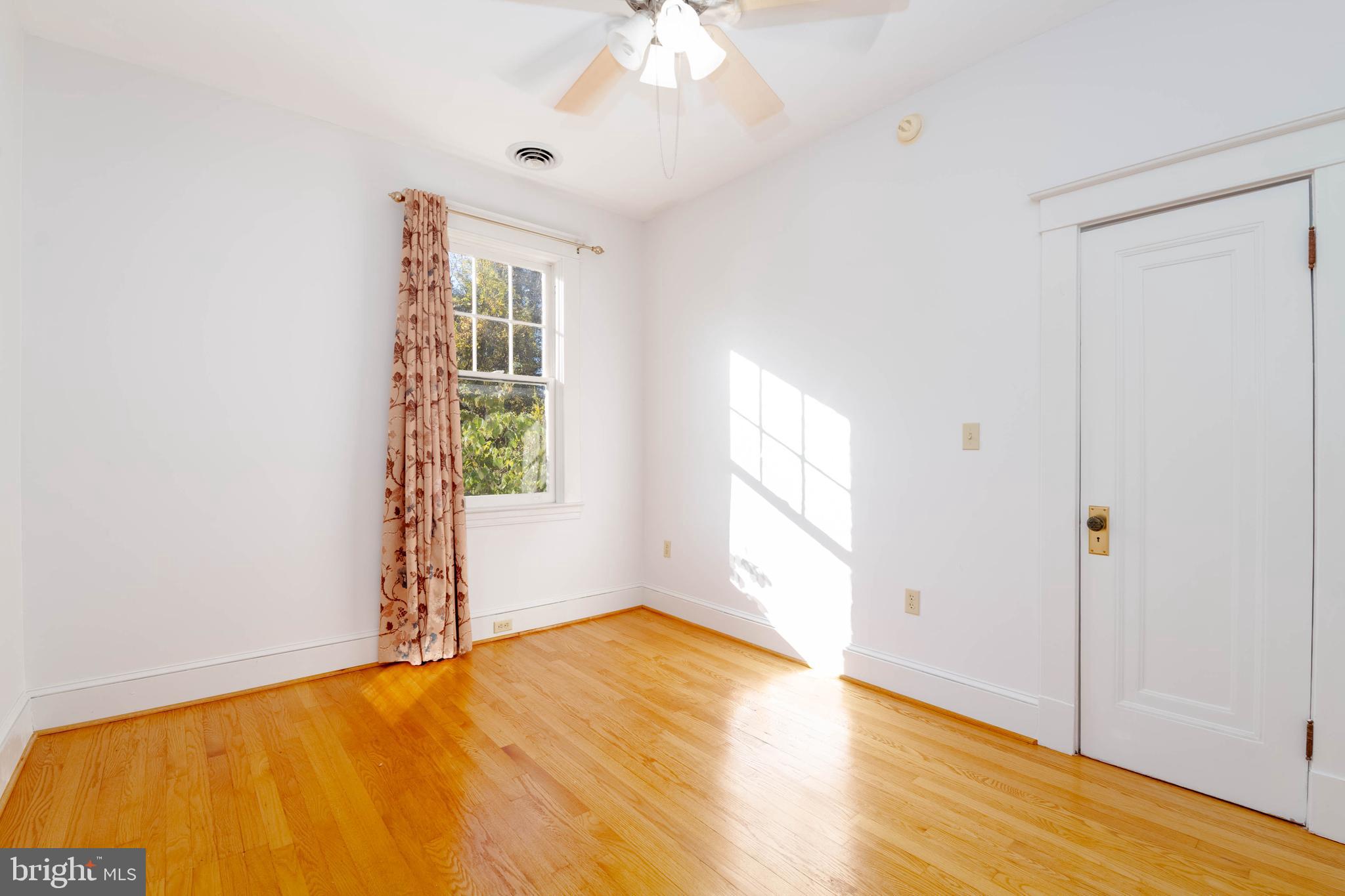 MOUNT WASHINGTON - Residential