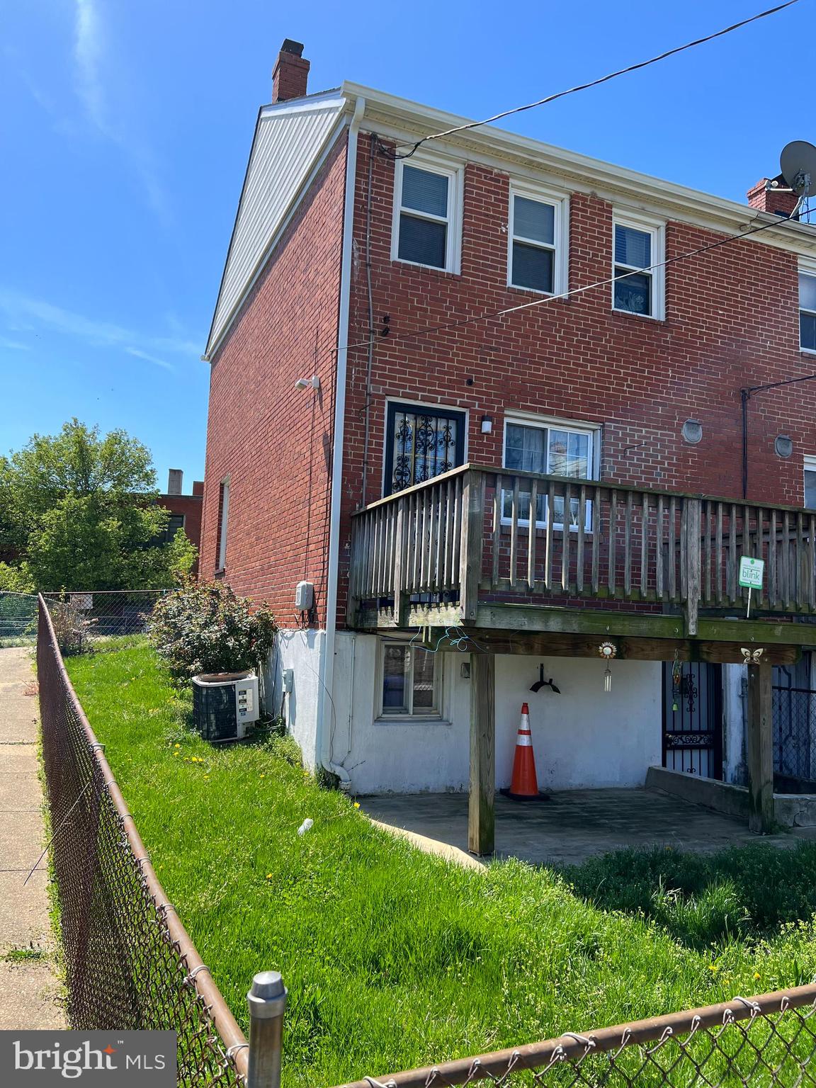 GOVANS - Residential Lease