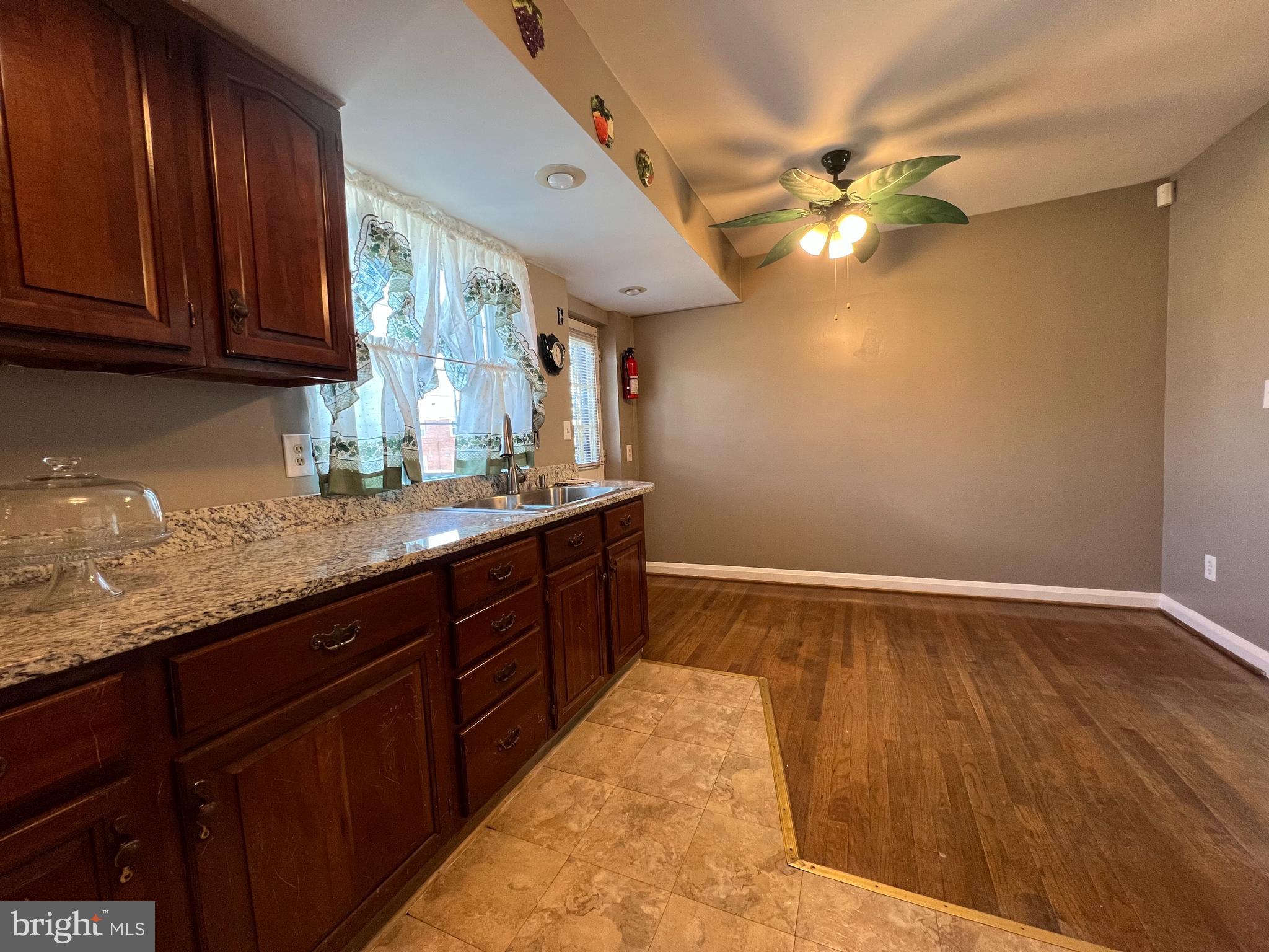 GOVANS - Residential Lease