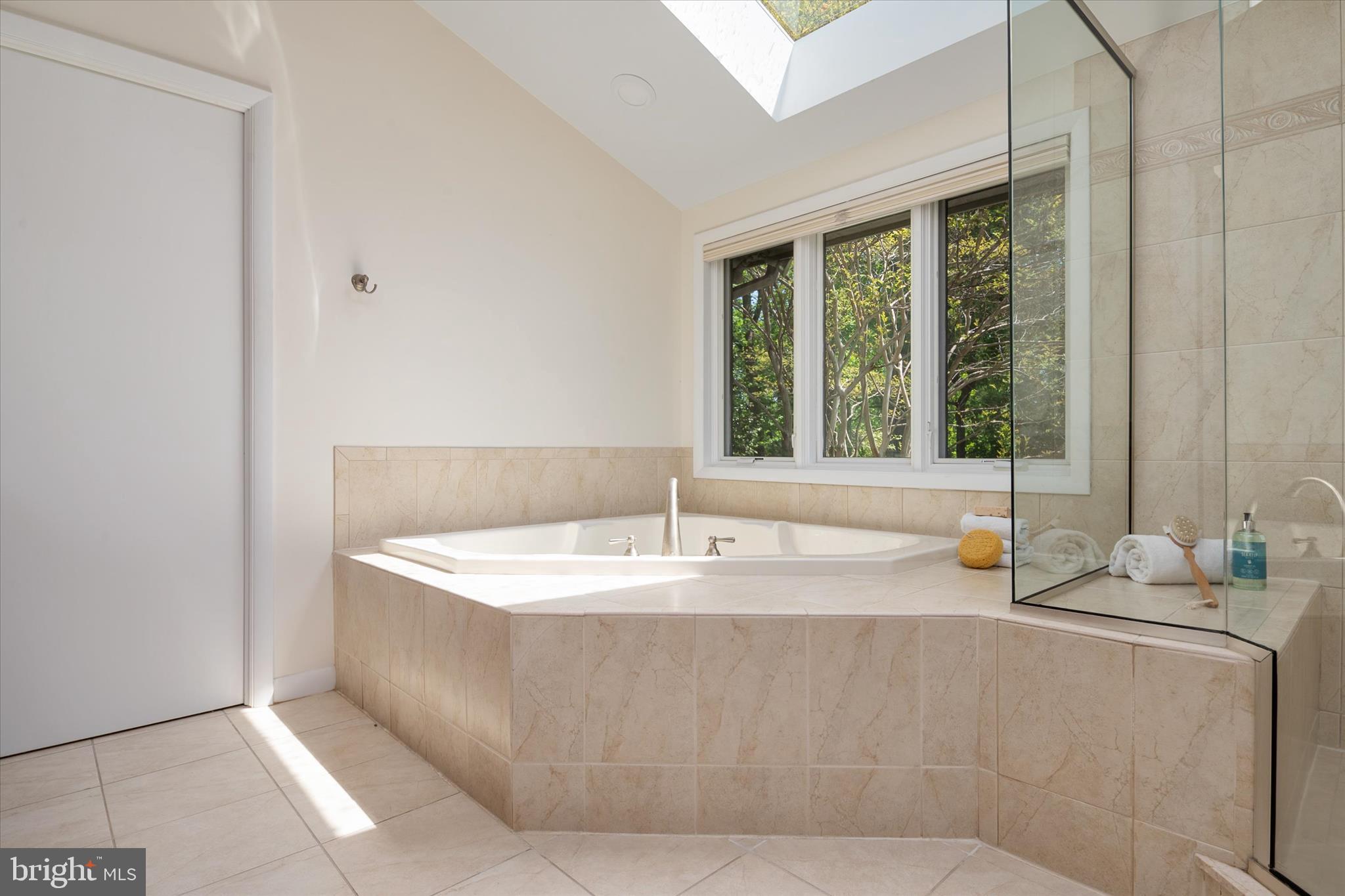 RUGBY HALL ESTATES - Residential