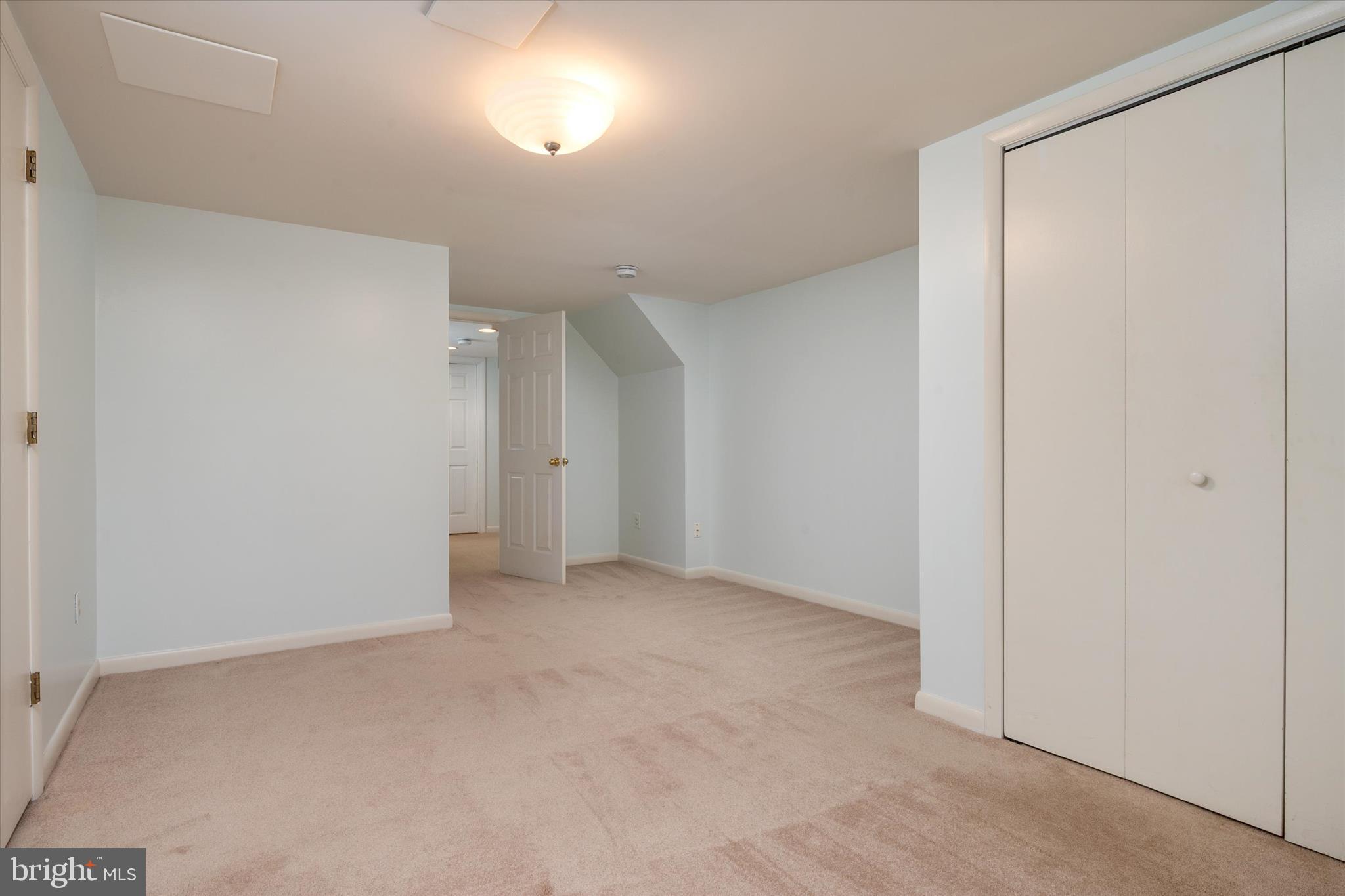 RUGBY HALL ESTATES - Residential