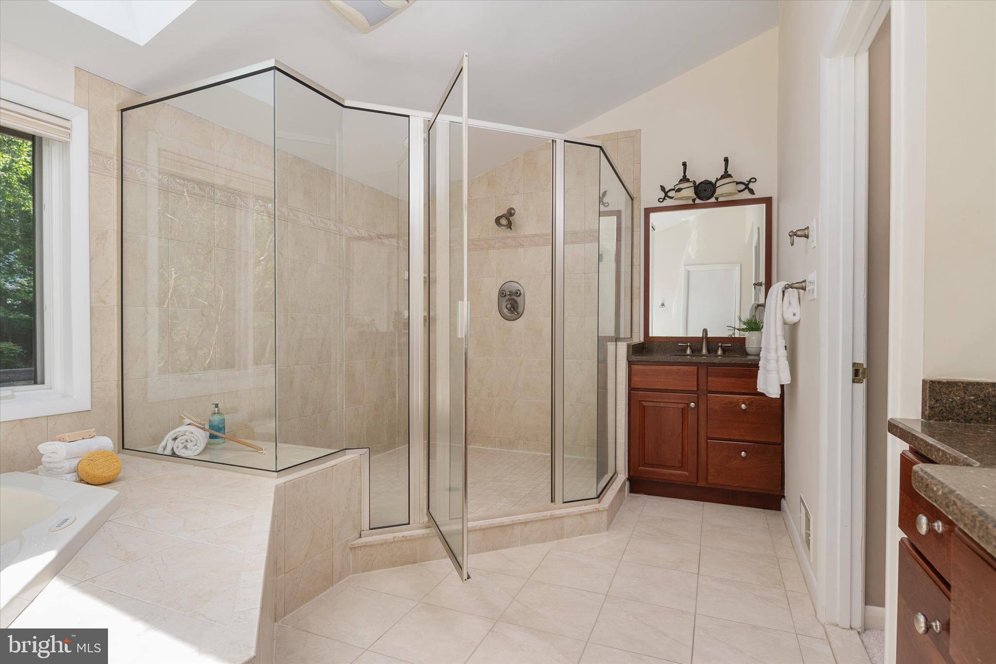 RUGBY HALL ESTATES - Residential